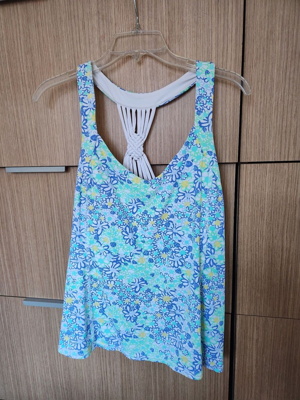 Lilly Pulitzer Luxletic Bra Tank "Blue Haven Biancas Love" Print Size M
